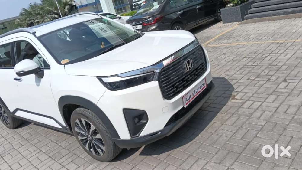 Honda Elevate Zx Mt, 2025, Petrol