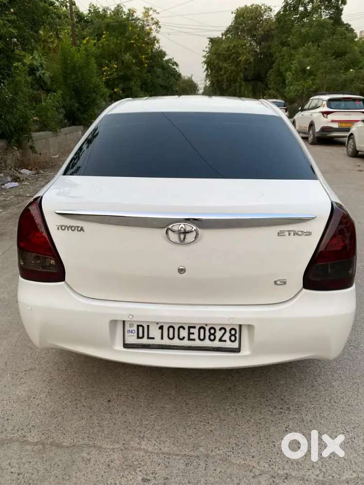 Toyota Etios 2011 Cng & Hybrids 64000 Km Driven