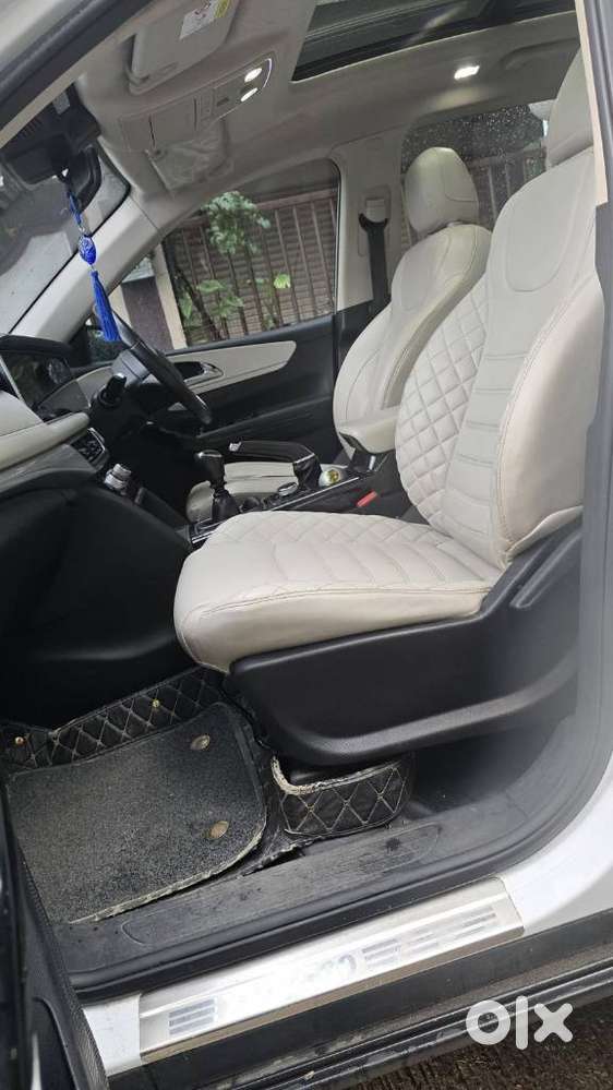 Mahindra Xuv700 2.2 Ax 7 Diesel Mt Str, 2023, Diesel