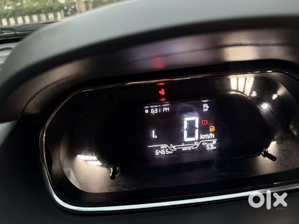 Tata Tiago 1.2 Revotron Xta, 2025, Petrol