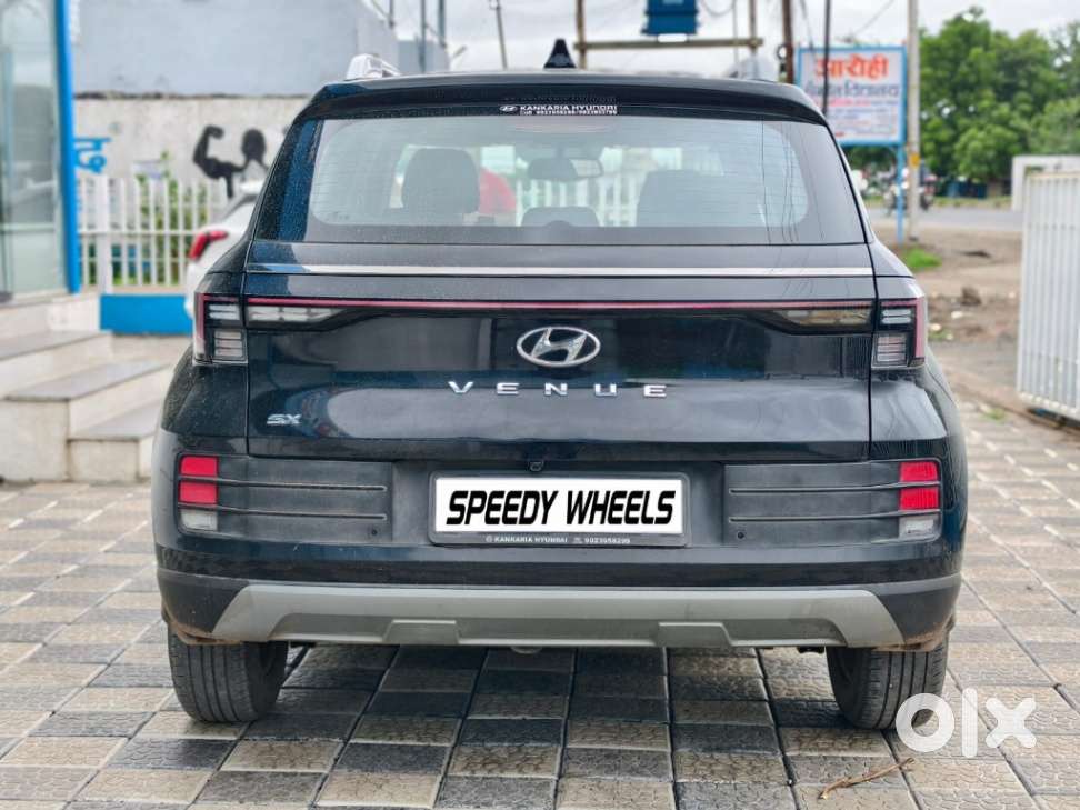 Hyundai Venue Sx Mt, 2024, Petrol