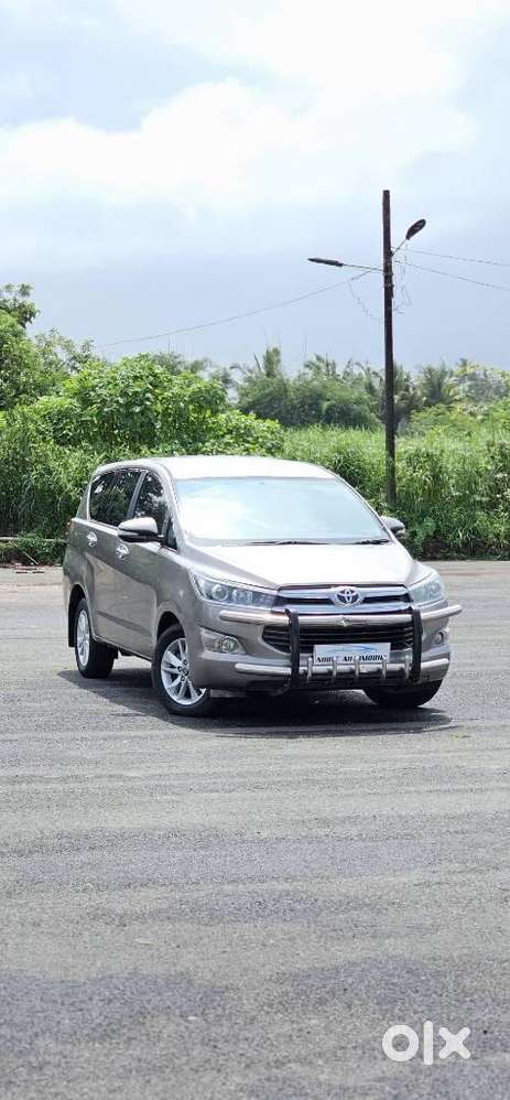 Toyota Innova Crysta 2.4 V, 2016, Diesel