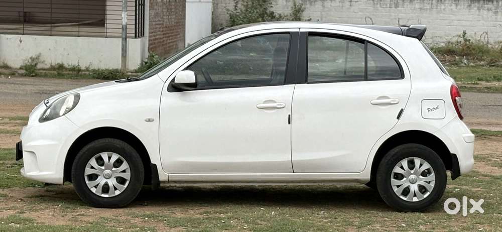 Nissan Micra Cvt Xv, 2017, Petrol