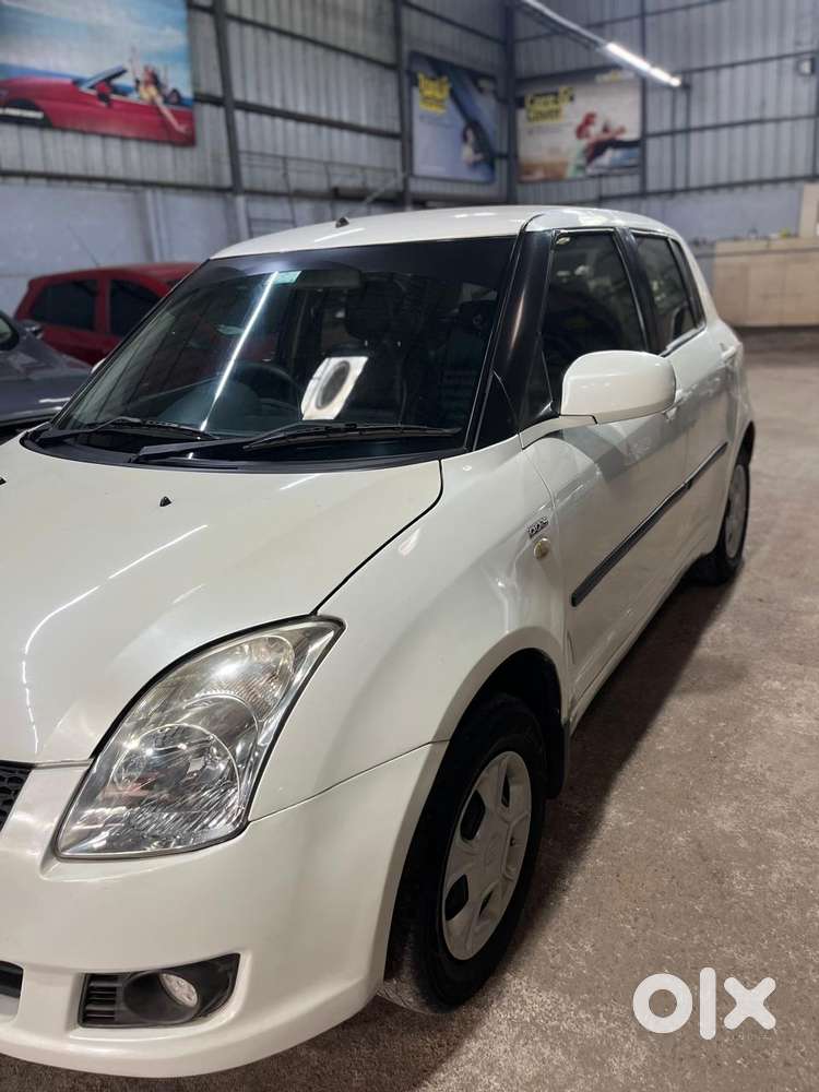 Maruti Suzuki Swift Vdi Bsiv W Abs, 2011, Diesel
