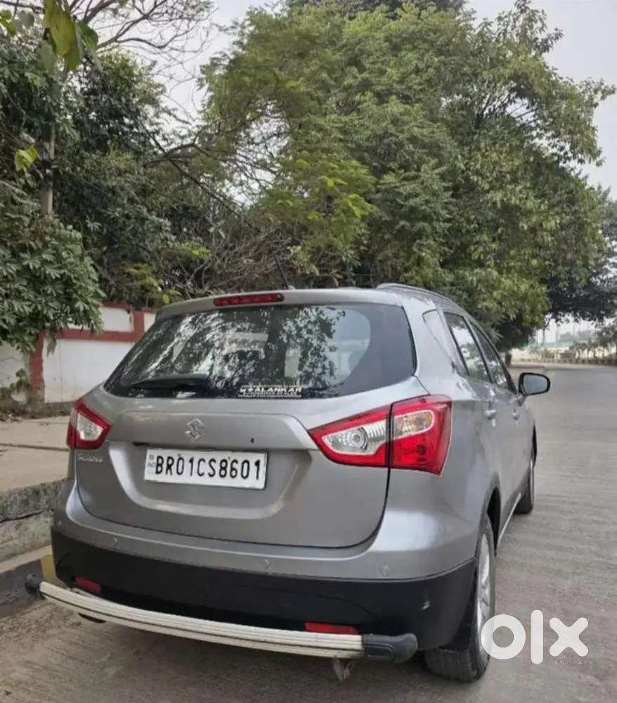 Maruti Suzuki S-cross 2016 Diesel Well Maintained