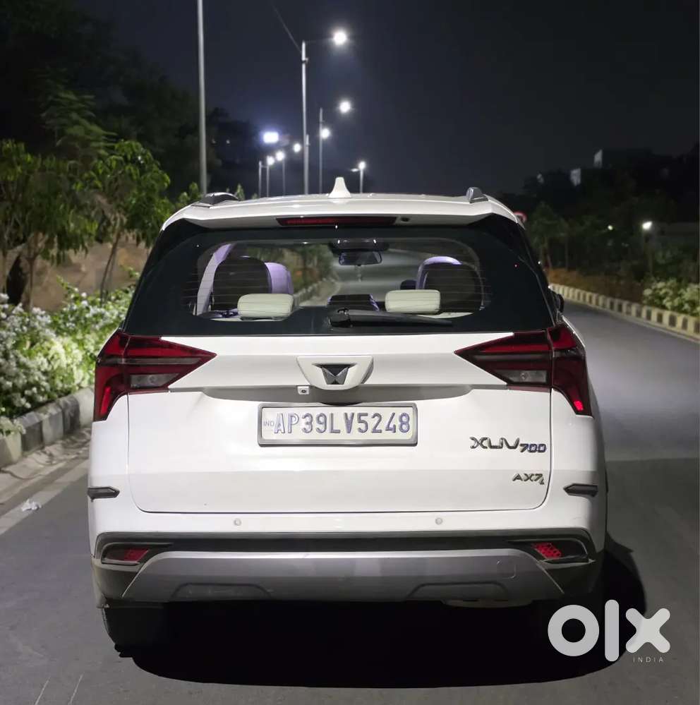 Xuv700 Ax7l Automatic. First Owner, Doctor Driven. Petrol - Like New.