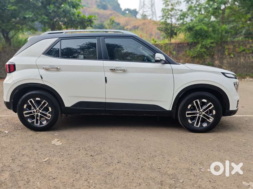 Hyundai Venue 2024 Diesel 38500 Km Driven