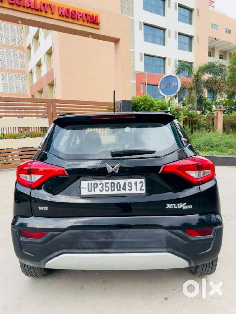Mahindra Xuv300 W8 Option Diesel, 2023, Diesel