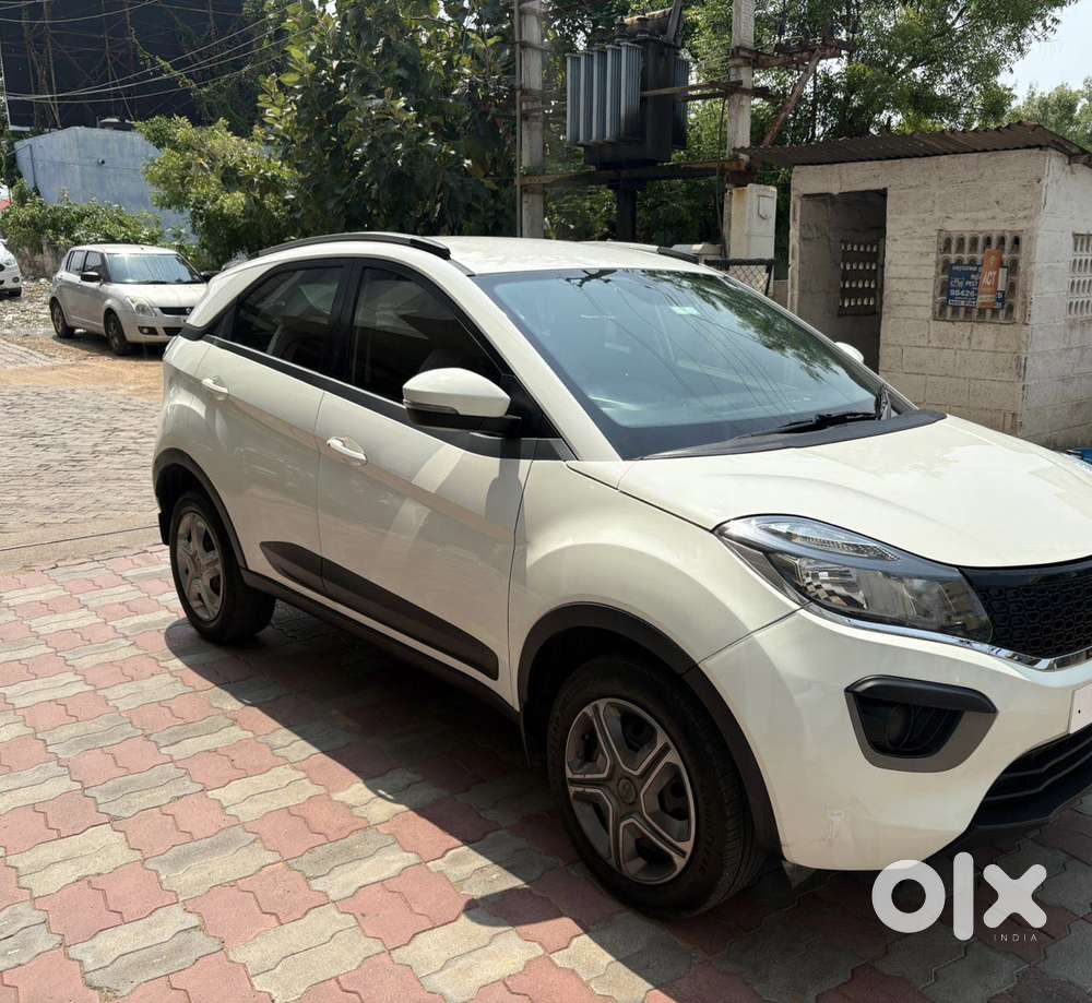 Tata Nexon 1.5 Revotorq Xt, 2018, Diesel
