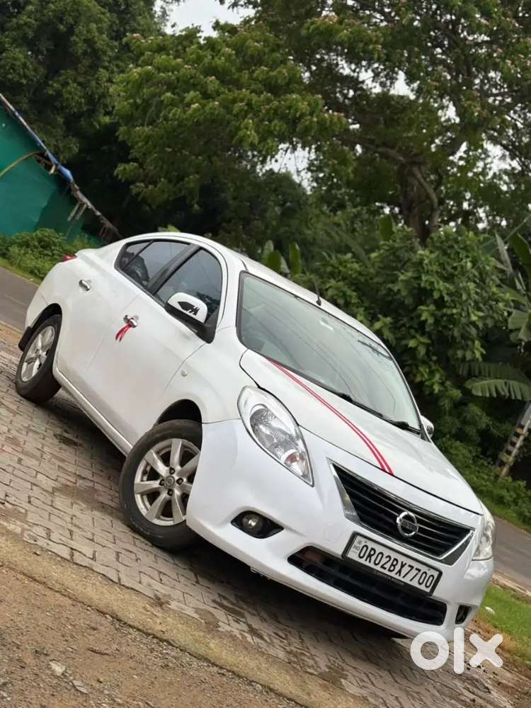 Nissan Sunny Xv Petrol Top Model.