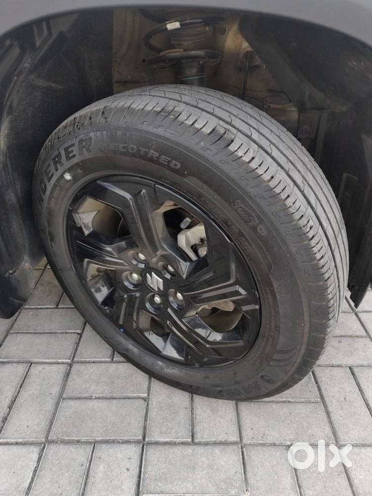 Maruti Suzuki Brezza 1.5 Zxi Smart Hybrid Dual Tone, 2023, Petrol