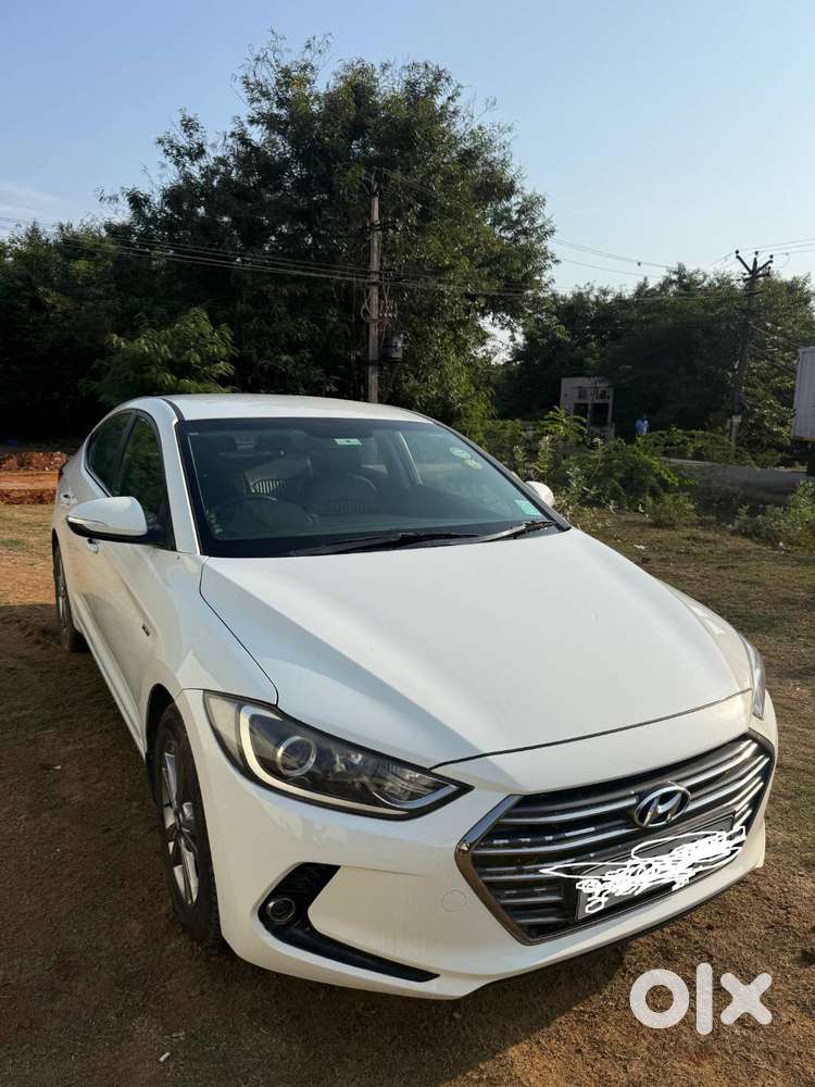 Hyundai Elantra 2018 Petrol