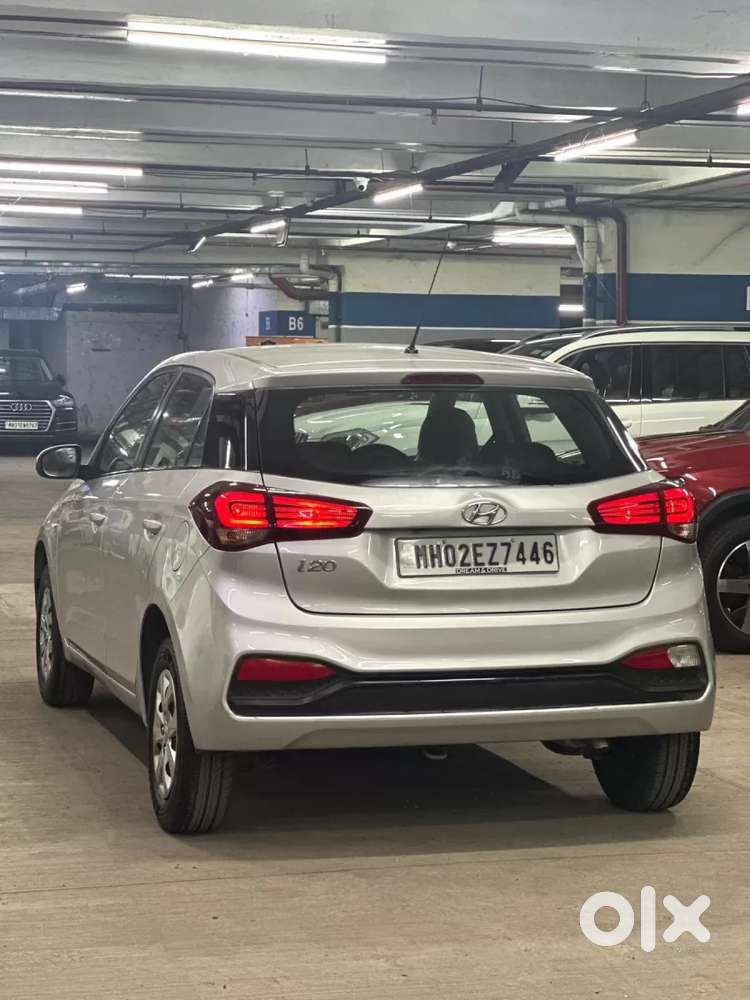 Hyundai Elite I20 1.2magna Executive At, 2018, Petrol