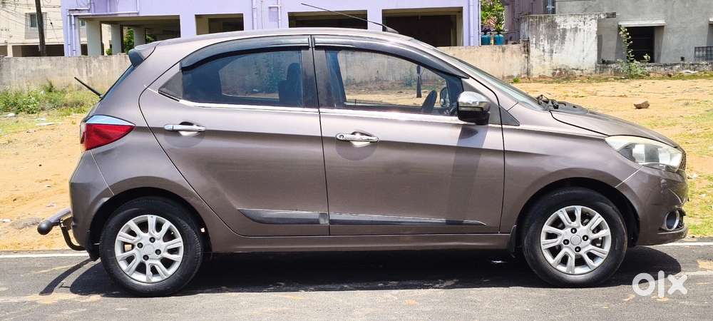 Tata Tiago Xz Opt, 2017, Petrol