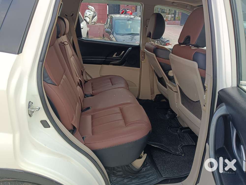Mahindra Xuv500 2.2 W10, 2015, Diesel