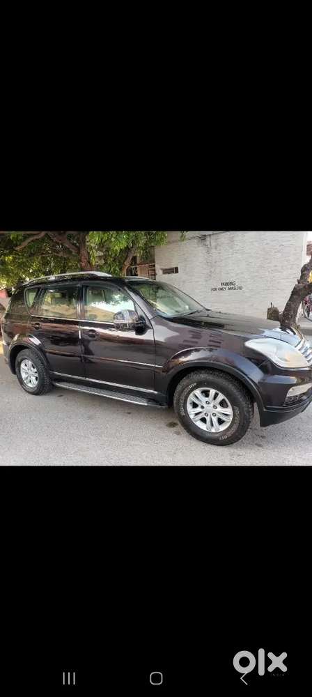 Mahindra Ssangyong Rexton 2014 Diesel 100000 Km Driven