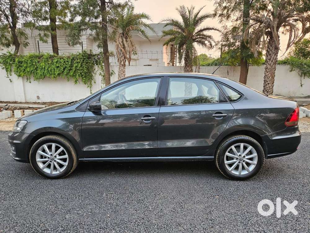 Volkswagen Vento 1.2 Highline Plus At 16 Alloy, 2017, Diesel