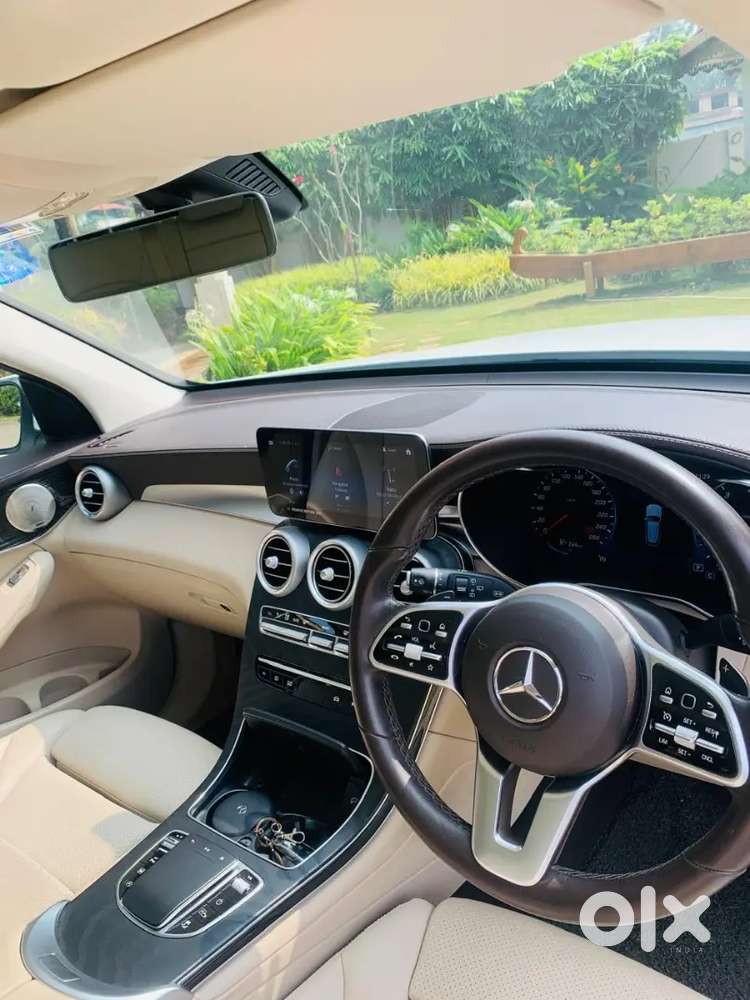 Mercedes-benz Glc 2022 Petrol 19965 Km Driven