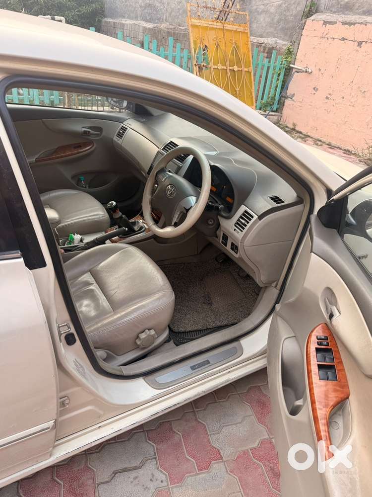 Toyota Corolla Altis 2009
