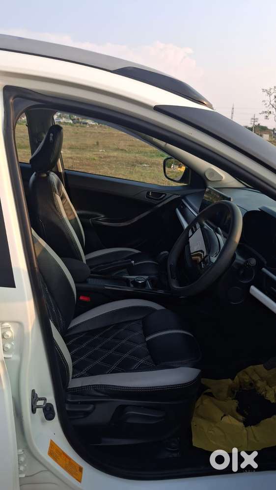 Tata Nexon Creative 1.2 Revotron Petrol 6 Mt, 2025, Petrol