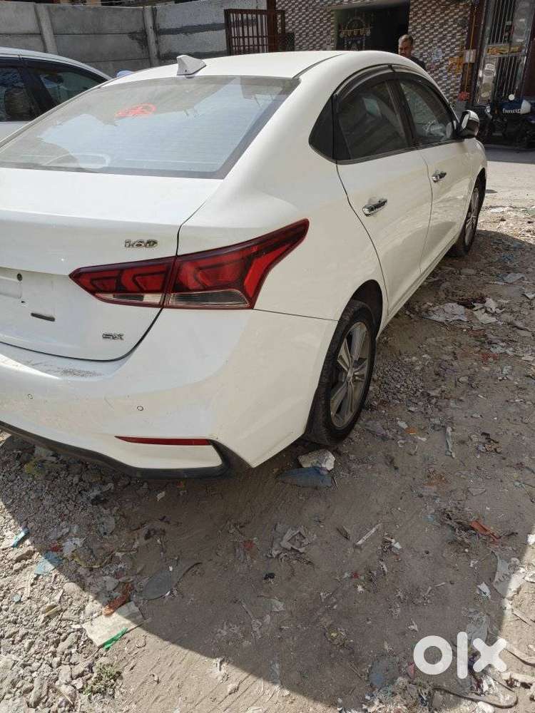 Hyundai Verna 1.6 Sx (o) Crdi Anniversary Edition, 2018, Diesel