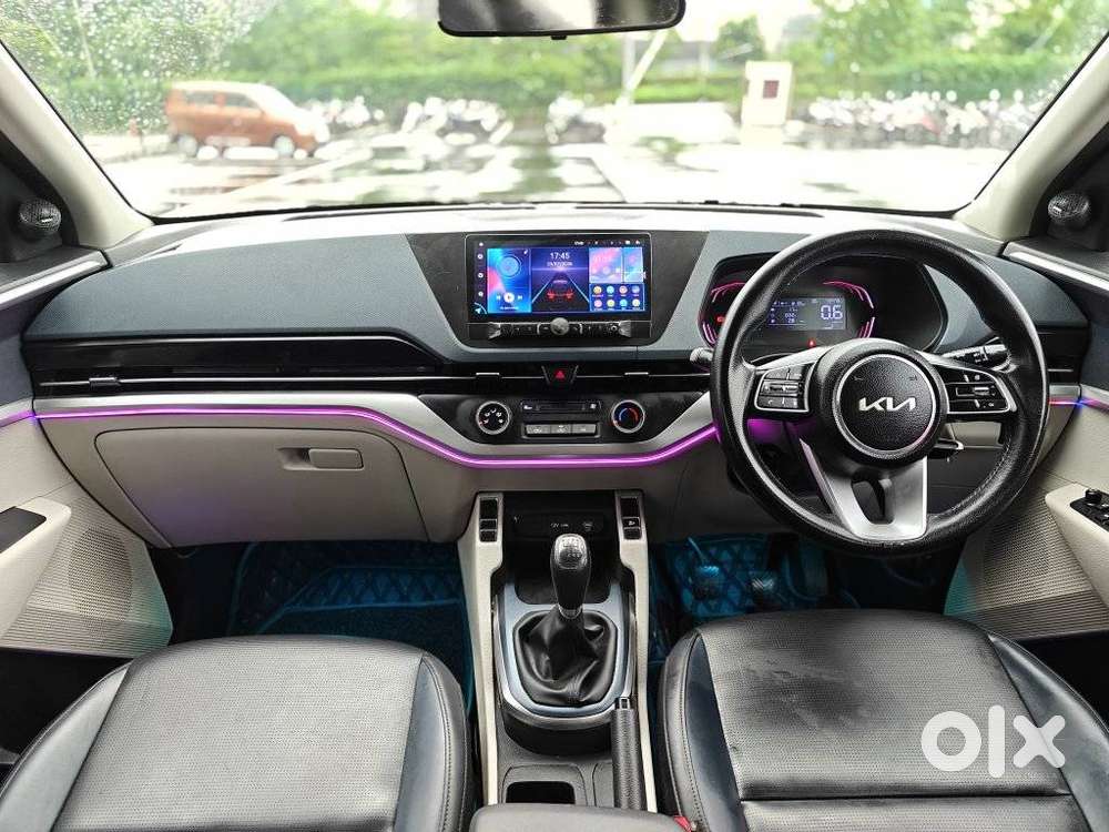Kia Carens G 1.5 6mt Premium (o) 7-seater, 2023, Petrol