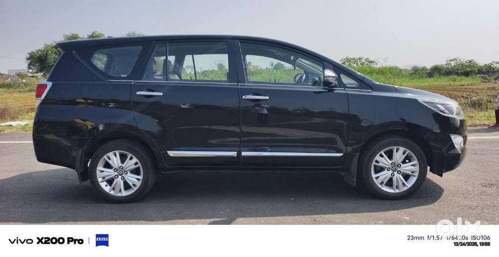 Toyota Innova Crysta 2.8z Automatic, 2018, Diesel