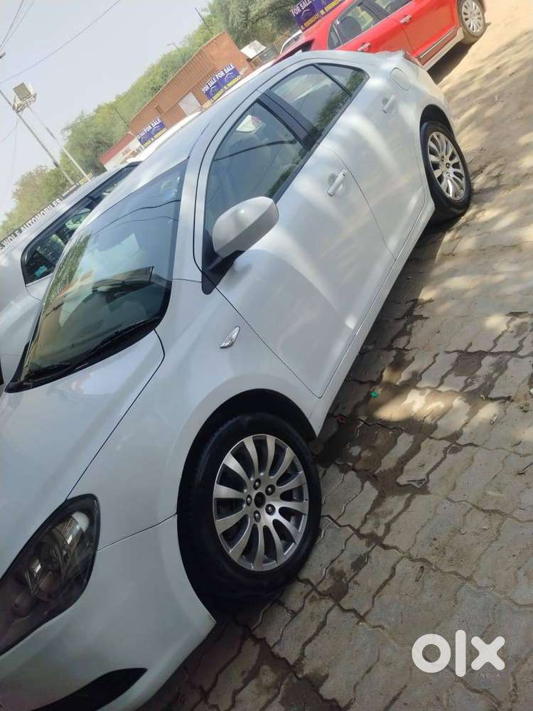 Maruti Suzuki Kizashi 2012 Petrol Well Maintained