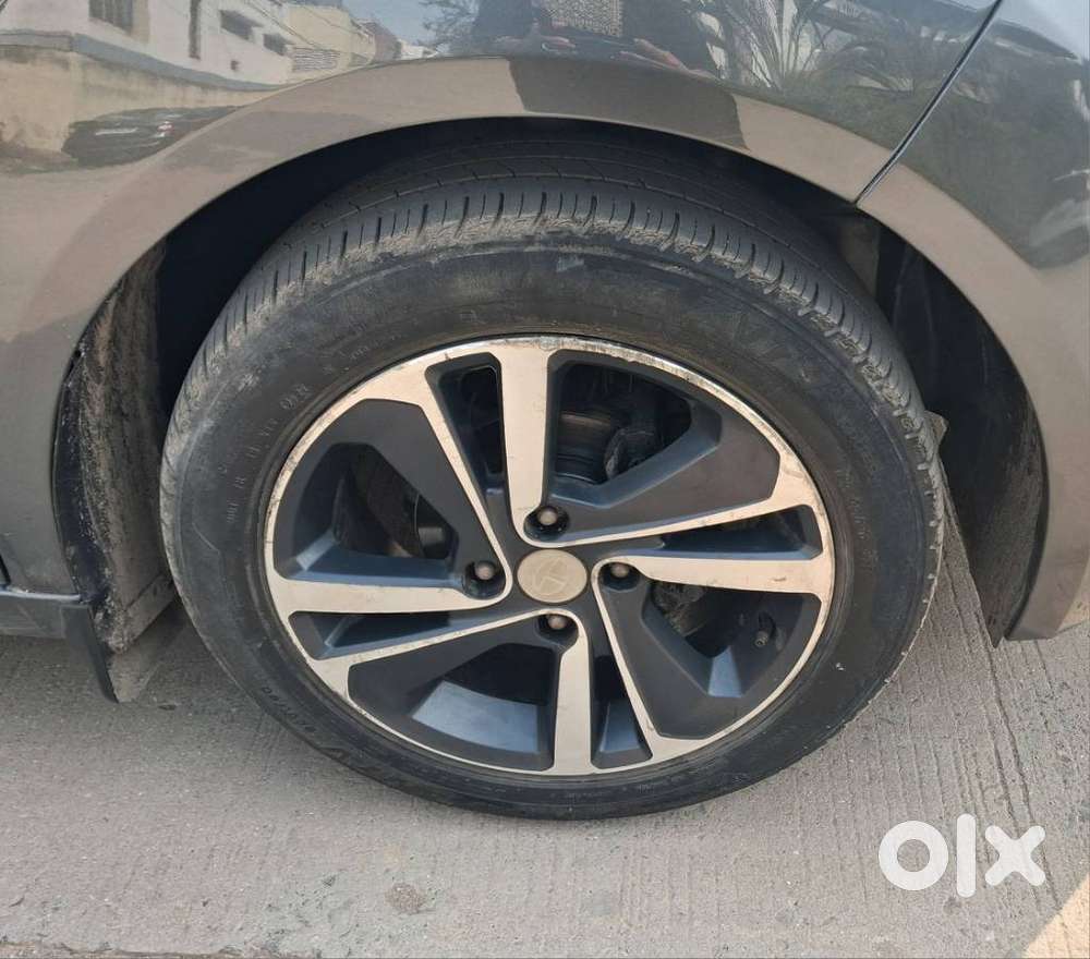 Tata Altroz Xz, 2022, Petrol