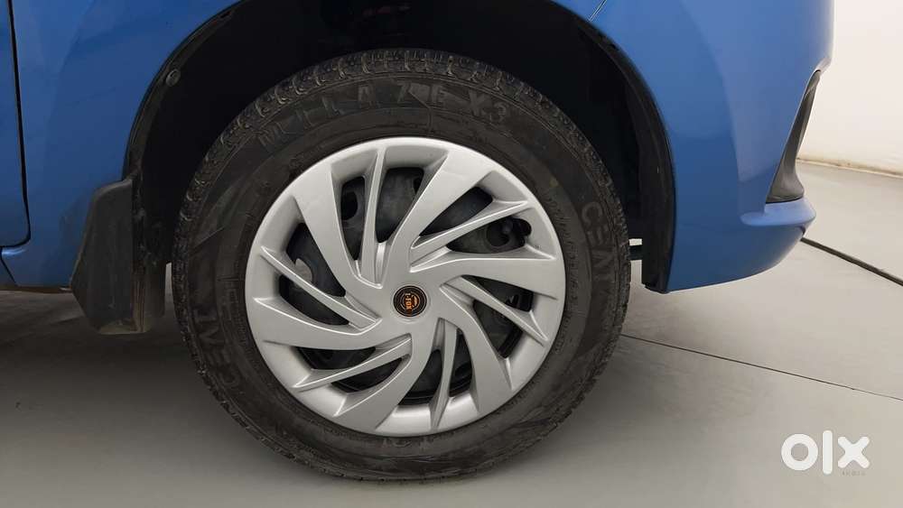 Maruti Suzuki Alto K10 2010-2014 Vxi, 2015, Petrol