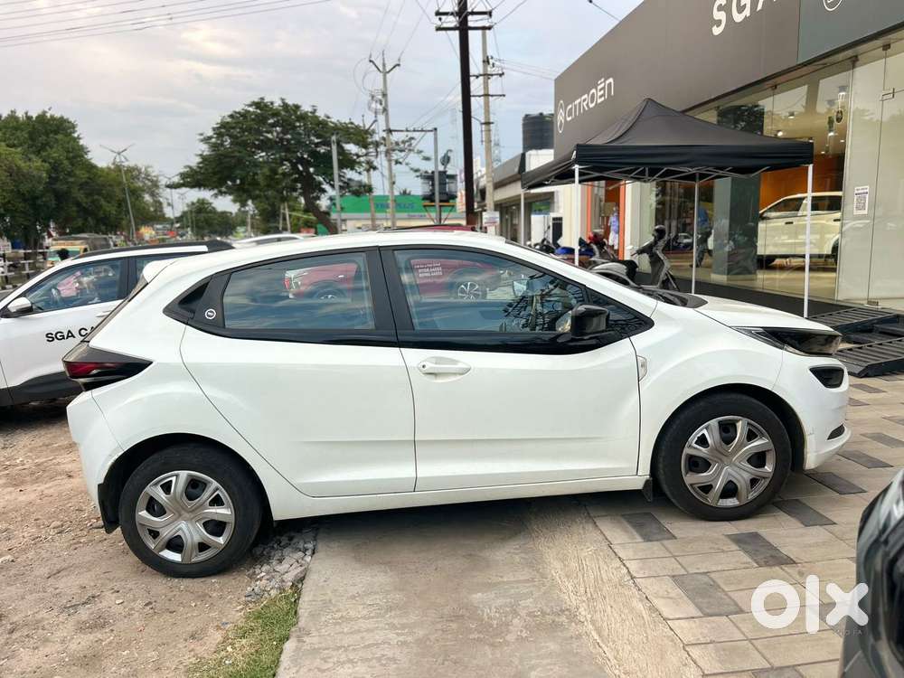 Tata Altroz 1.2 Xm Rhytm Plus Style Petrol, 2024, Petrol