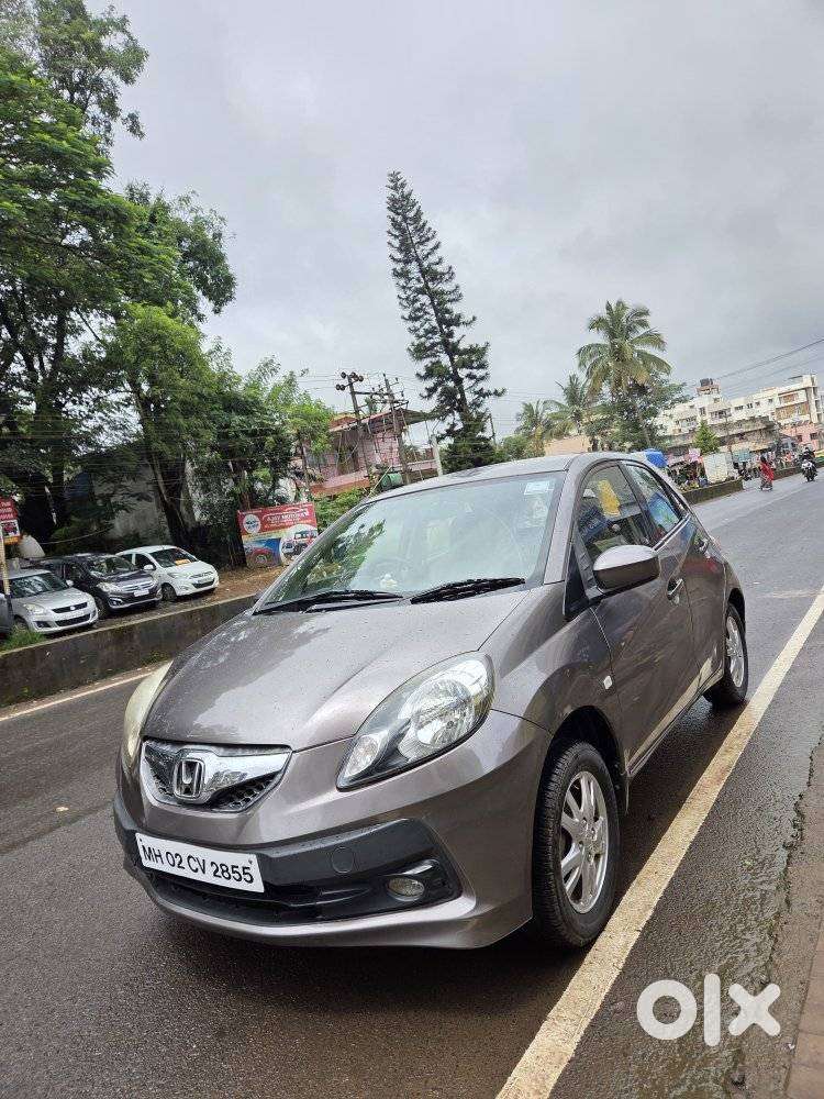 Honda Brio 2011-2013 V Mt, 2013, Petrol