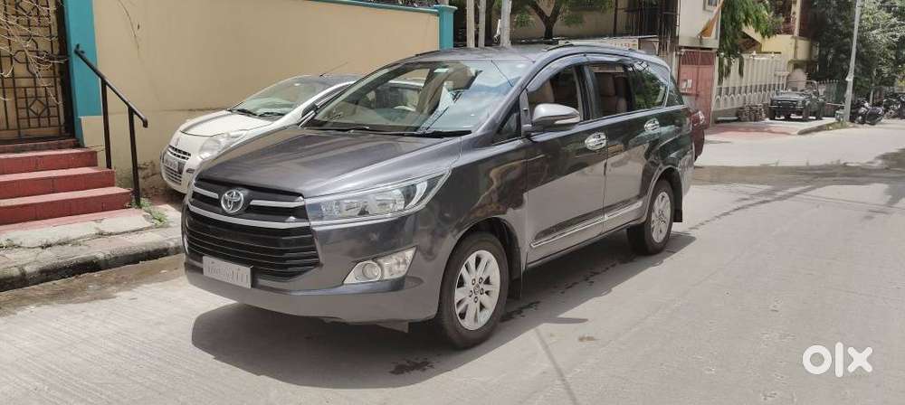 Toyota Innova Crysta 2.7 Gx Mt 8s, 2017, Diesel
