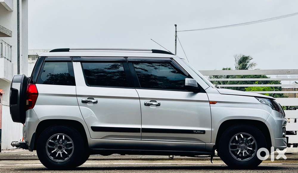 Mahindra Tuv 300 T10, 2018, Diesel