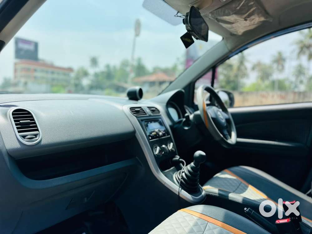 Maruti Suzuki Ritz Vxi, 2014, Petrol