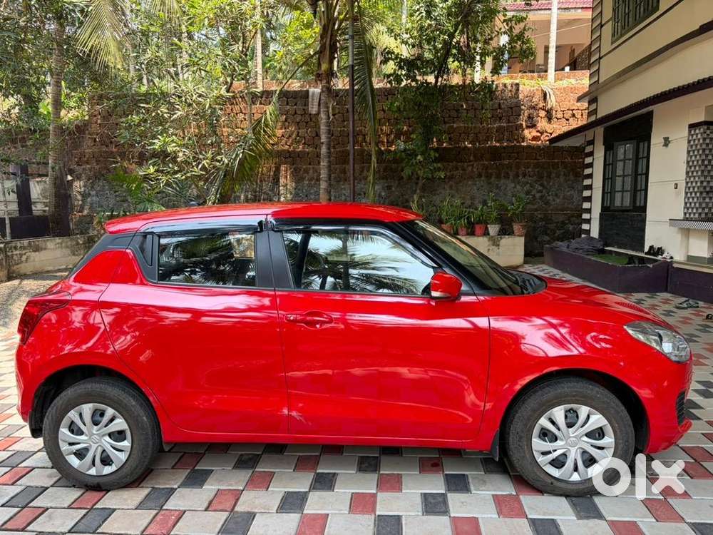 Maruti Suzuki New-gen Swift 2022 Petrol 12010 Km Driven