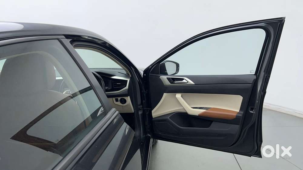 Volkswagen Virtus Highline Plus 1.0 Tsi At, 2022, Petrol