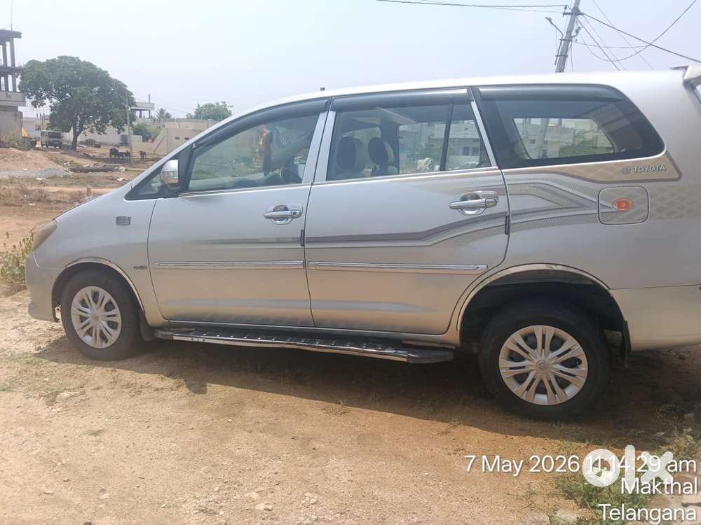 Toyota Innova 2.5 G (diesel) 8 Seater, 2006, Diesel