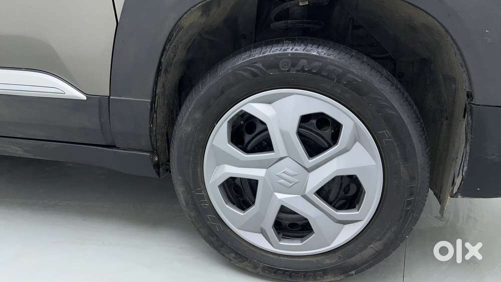 Maruti Suzuki Brezza Vxi At, 2024, Petrol