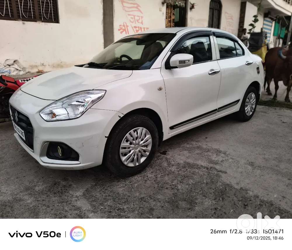 गाड़ी एक दम कड़क है गाड़ी में Lpg लगा हुवा है