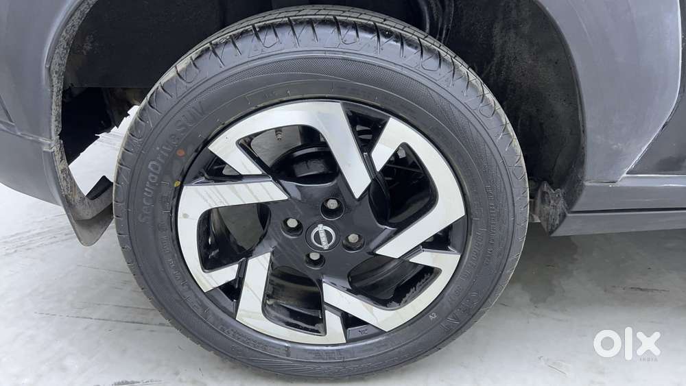 Nissan Magnite 1.0 Xv Premium Turbo Cvt, 2023, Petrol