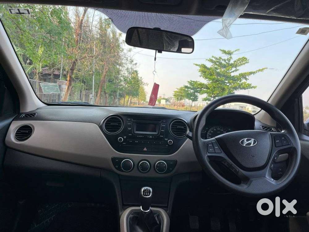 Hyundai Xcent, 2015, Petrol