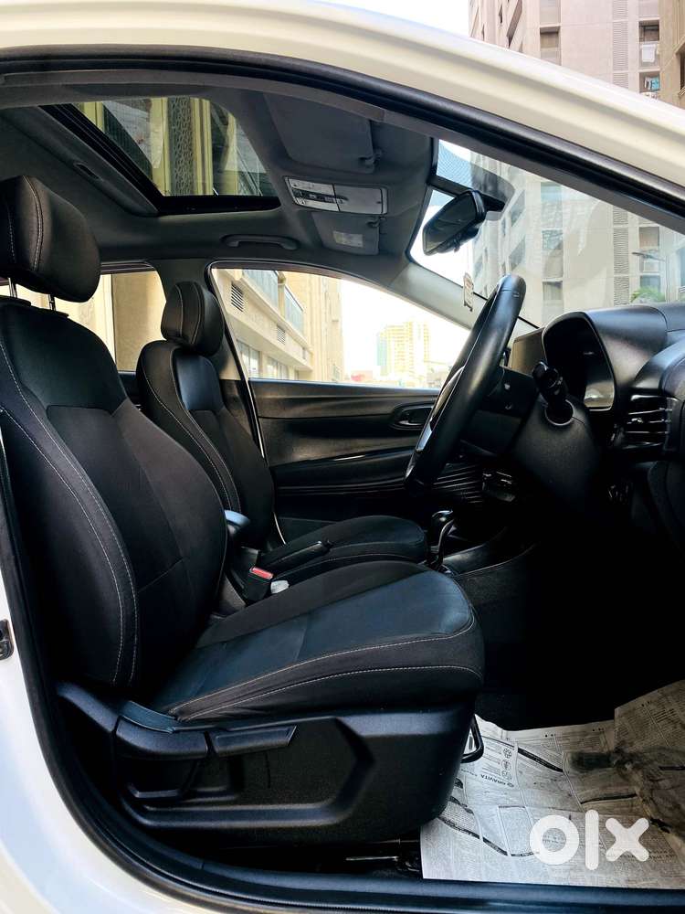 Hyundai I20 Asta (o) 1.2 Mt, 2023, Petrol