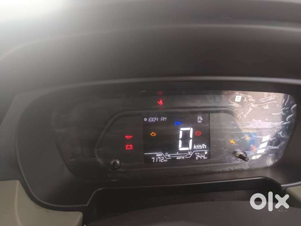 Tata Punch 2025 Petrol Well Maintained