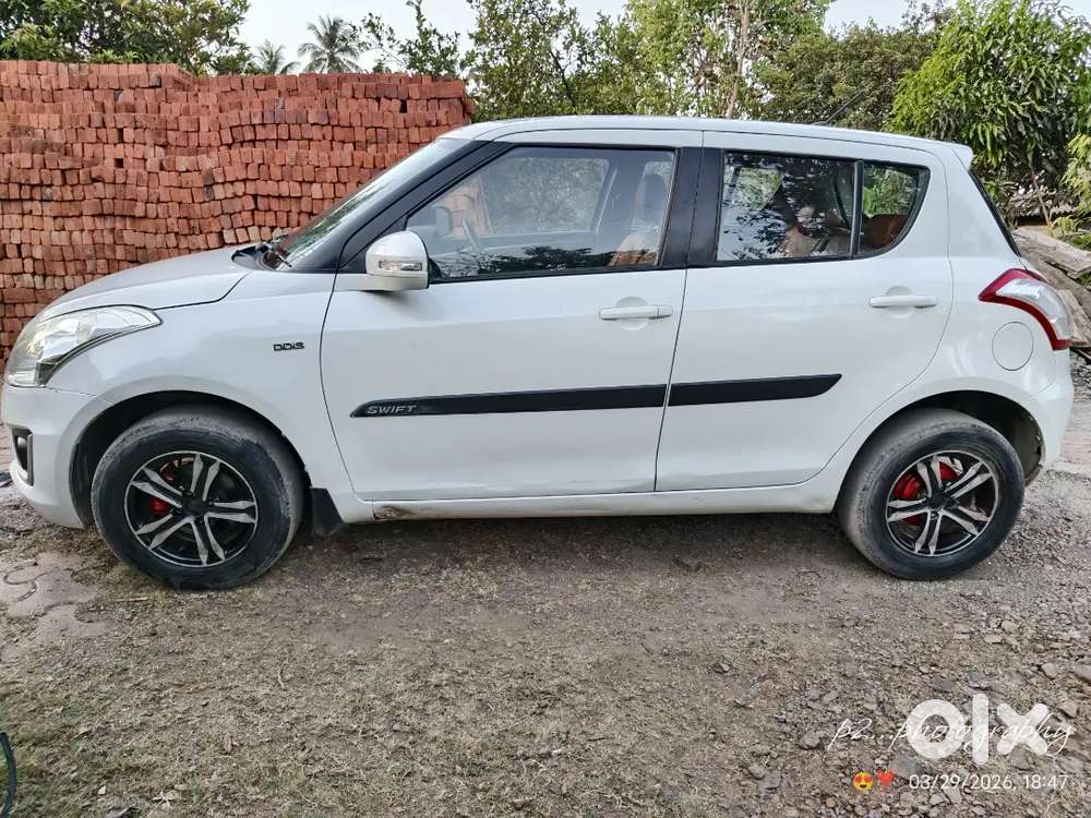 Maruti Suzuki Swift 2016 Diesel 112680 Km Driven