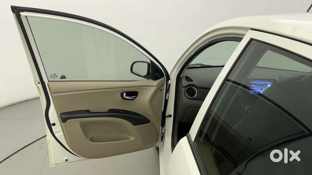 Hyundai I10 Sportz 1.1 Irde2, 2015, Petrol