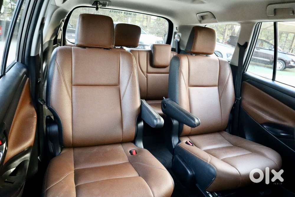 Toyota Innova Crysta [2020-ongoing] 2.4 Gx At 7 Str, 2021, Diesel