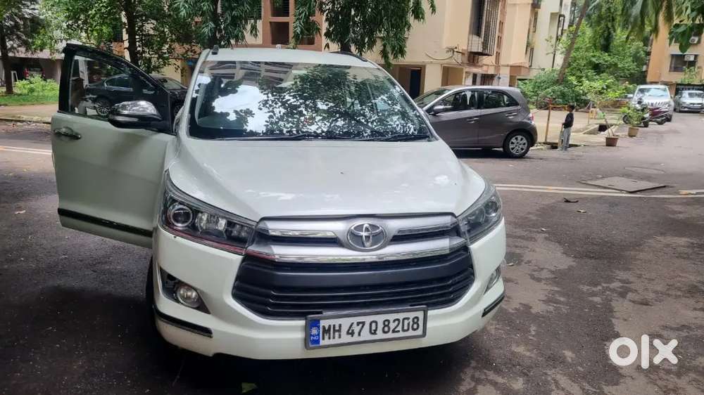Toyota Innova Crysta 2017 Diesel 143000 Km Driven