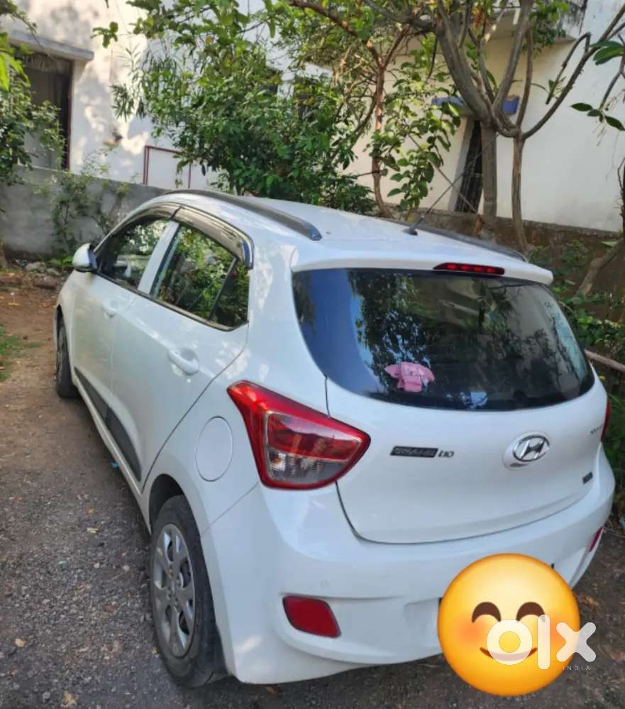 Hyundai I10 Sportz 2015 Petrol Manual