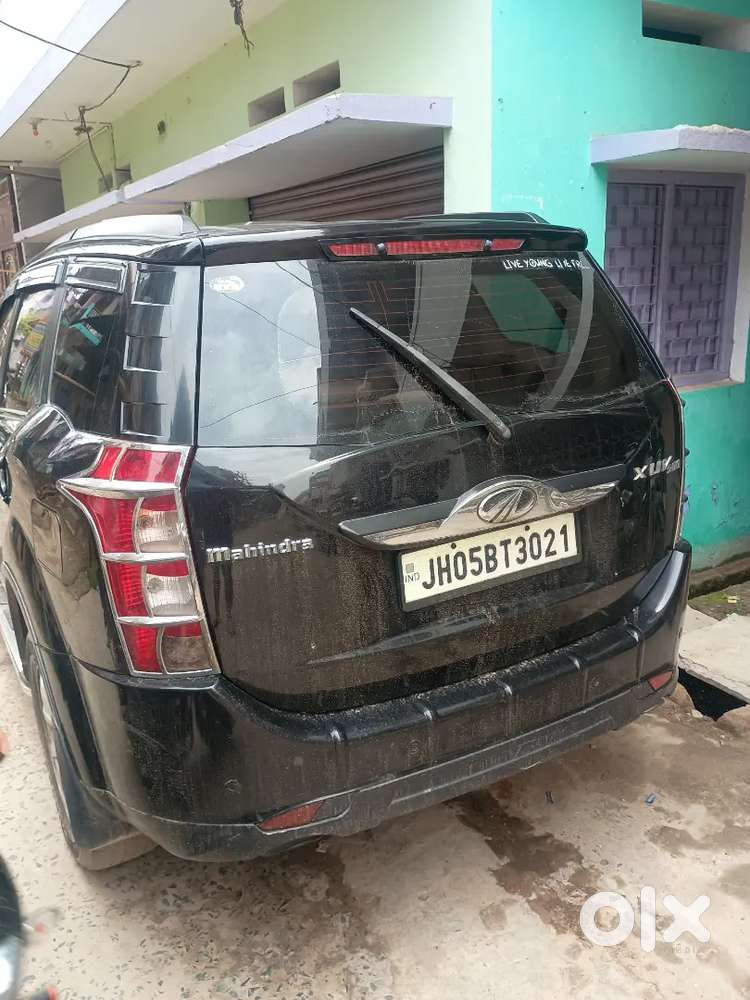 Mahindra Xuv500 2wd 2017